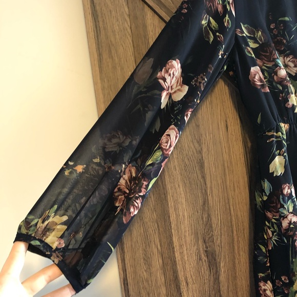 🎀HOST PICK🎀 Honey Boutique Floral Dress - Picture 4 of 6